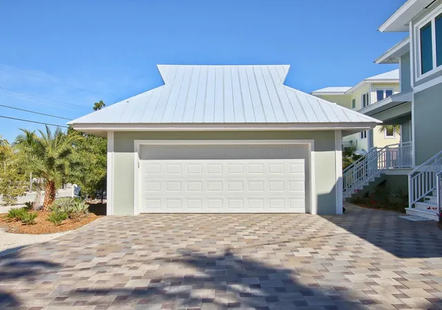 2nd image of 101 Windy Point Cir, Marathon, FL 33050 | MLS# F10511726