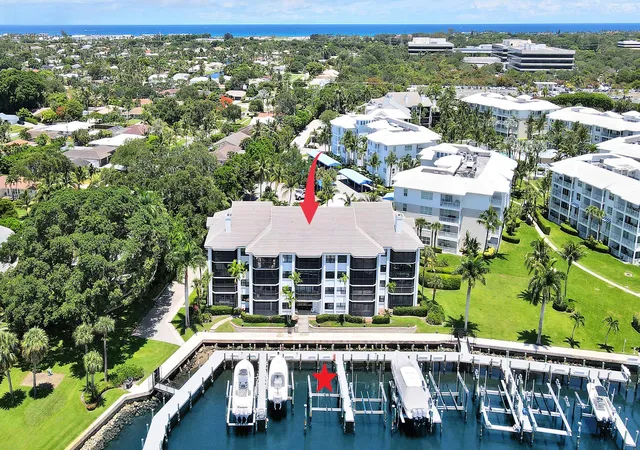 4th image of 543 Bay Colony Dr N #Slip 8, Juno Beach, FL 33408 | MLS# R11102740