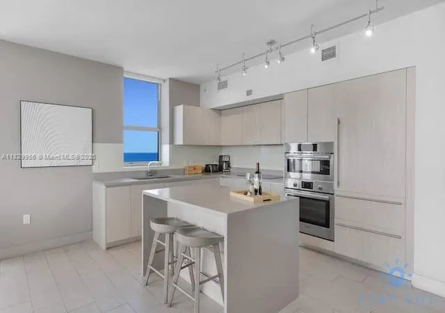 4th image of 4010 S Ocean Dr #R2001, Hollywood, FL 33019 | MLS# A11829956