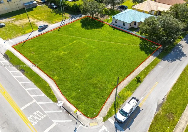 2nd image of 604 Sw 6th Ave, Homestead, FL 33030 | MLS# A11830048