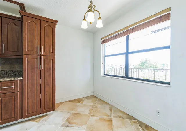 3rd image of 2704 Nw 104Th Ave #401, Sunrise, FL 33322 | MLS# R11103782