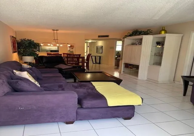 Homes for sale in Fort Lauderdale, FL | 5321 Ne 24th Ter #203a, Fort Lauderdale, FL 33308 | MLS# F10512779