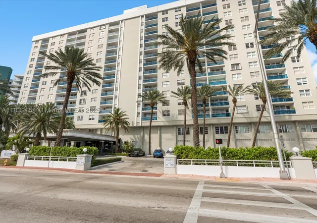 Homes for sale in Miami Beach, FL | 6770 Indian Creek Dr #PH-R, Miami Beach, FL 33141 | MLS# A11832154