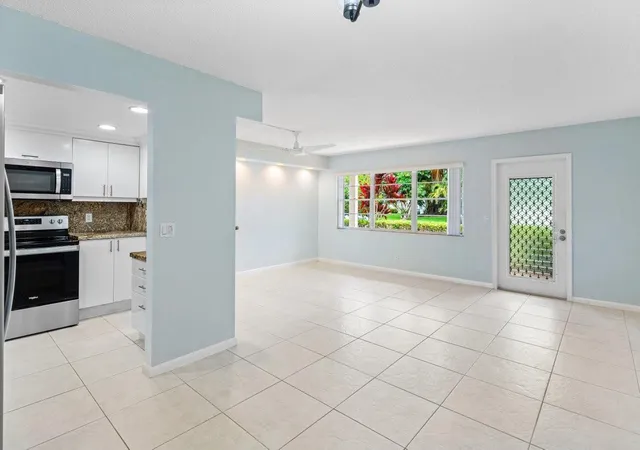 Homes for sale in Deerfield Beach, FL | 1084 Harwood F #1084, Deerfield Beach, FL 33442 | MLS# F10513382