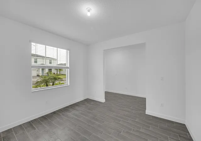 5th image of 3514 Angler Dr, Fort Pierce, FL 34946 | MLS# R11105233