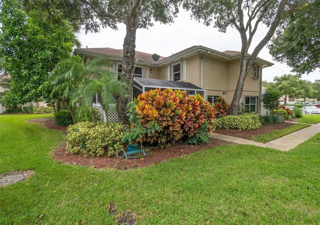 2nd image of 6102 Wheatley Ct, Boynton Beach, FL 33436 | MLS# F10513919