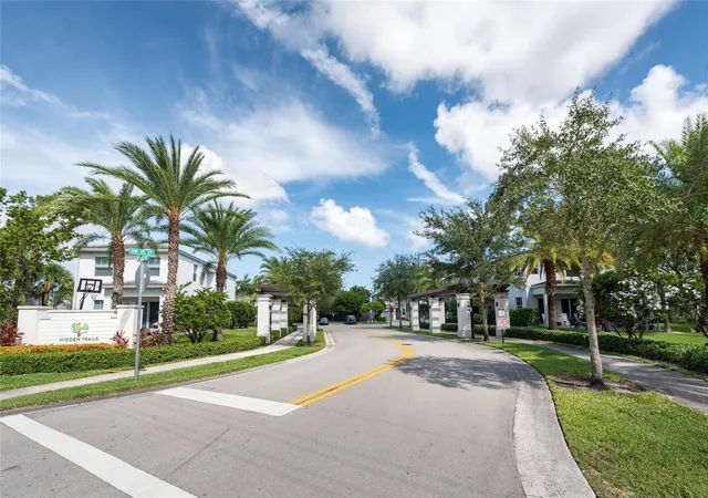 38th image of 4731 Nw 48th Ter, Tamarac, FL 33319 | MLS# F10513840