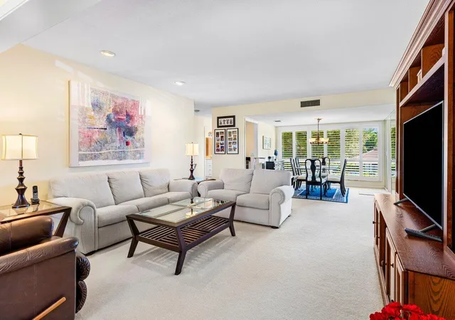 Homes for sale in Boynton Beach, FL | 4643 Kittiwake Ct #Kingfisher N, Boynton Beach, FL 33436 | MLS# R11106072