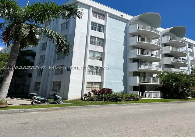 1st image of 498 Nw 165Th St Rd #D-407, Miami, FL 33169 | MLS# A11838732