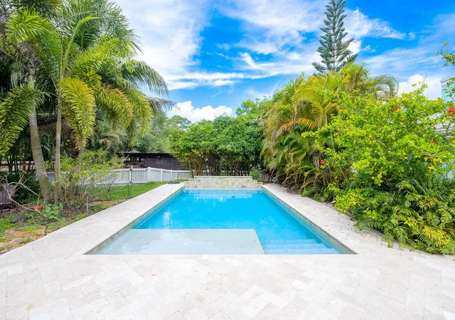 2nd image of 16215 121st Ter N, Jupiter, FL 33478 | MLS# R11106899