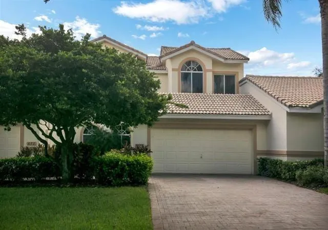 2nd image of 676 W Palm Aire Dr, Pompano Beach, FL 33069 | MLS# F10515060
