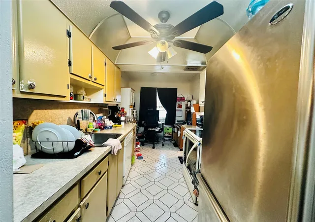 Homes for sale in Lauderdale Lakes, FL | 3070 Nw 48th Ter #307, Lauderdale Lakes, FL 33313 | MLS# F10514711