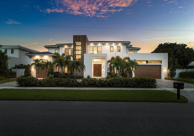 Homes for sale in Boca Raton, FL | 450 Ne 10th St, Boca Raton, FL 33432 | MLS# R11108313