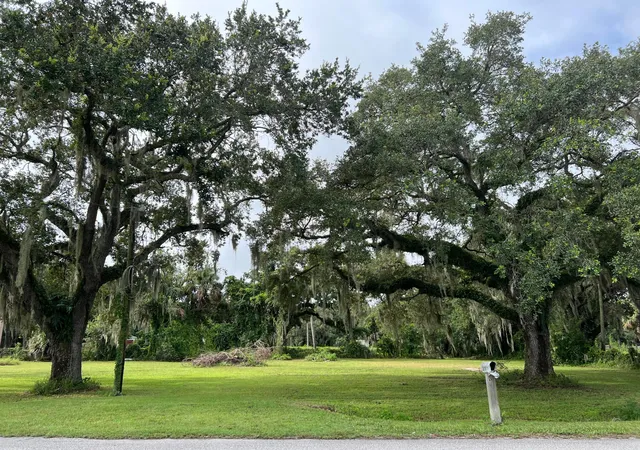 2nd image of 2070 Sw 8th St, Okeechobee, FL 34974 | MLS# R11108341