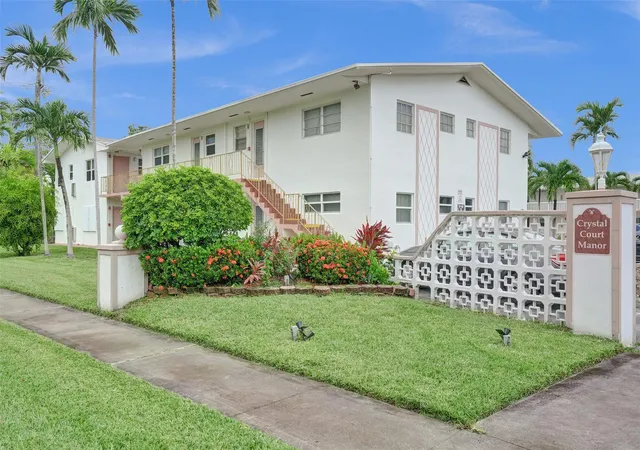 Homes for sale in Hollywood, FL | 1300 N 12th Ct #4b, Hollywood, FL 33019 | MLS# F10515628