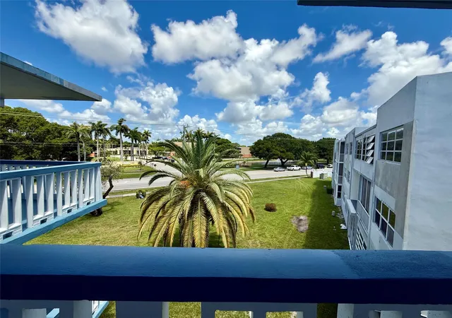 Homes for sale in Hollywood, FL | 2300 Park Ln #311, Hollywood, FL 33021 | MLS# F10515859
