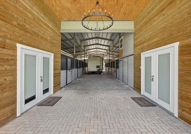 101st image of 16229 Rustic Rd Rd, Wellington, FL 33470 | MLS# R11108944