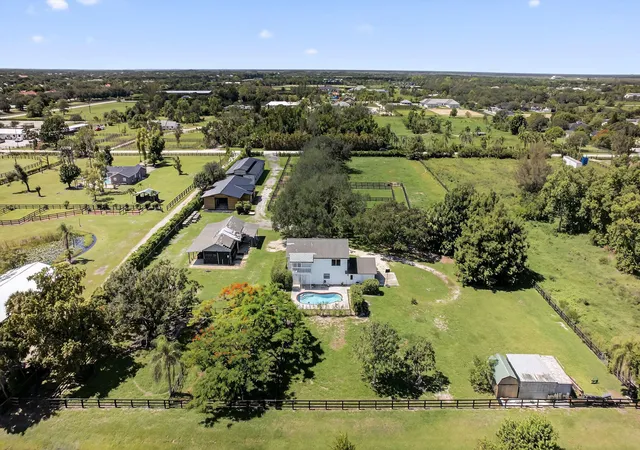 3rd image of 16229 Rustic Rd Rd, Wellington, FL 33470 | MLS# R11108944