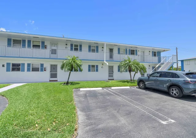 1st image of 1115 Lake Terrace #111, Boynton Beach, FL 33426 | MLS# R11109521