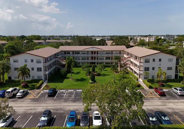 Homes for sale in Boca Raton, FL | 328 Brighton #H, Boca Raton, FL 33434 | MLS# R11109639
