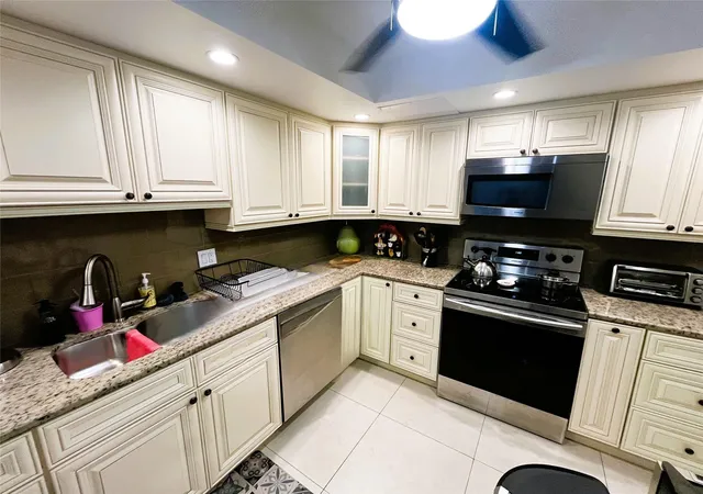 5th image of 3500 Galt Ocean Dr, Fort Lauderdale, FL 33308