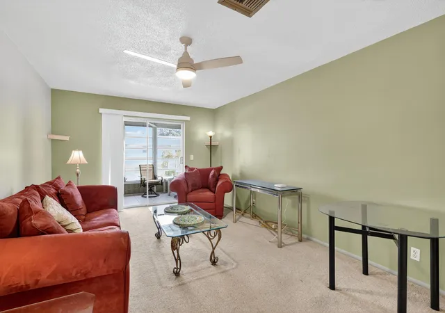 Homes for sale in Boynton Beach, FL | 2152 Ne 1st Wy #205, Boynton Beach, FL 33435 | MLS# R11109919