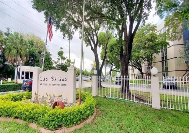 Homes for sale in Hialeah, FL | 7035 Nw 186th St #D-111, Hialeah, FL 33015 | MLS# F10516810