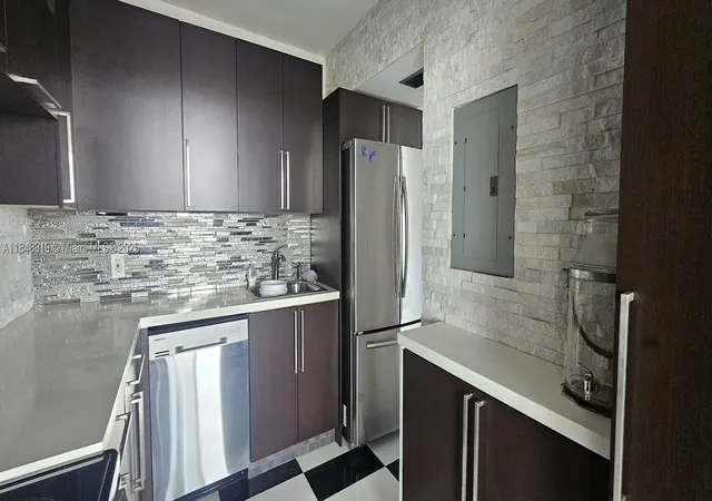 Photo 3 of Condo for sale at 2025 Ne 164th St #914, North Miami Beach, FL 33162 | MLS# A11848319 | Listing updated on 2026-08-13