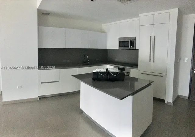 Photo 1 of Condo for sale at 88 Sw 7th St #2305, Miami, FL 33130 | MLS# A11845427 | Listing updated on 2026-08-19