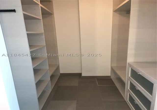 Photo 3 of Condo for sale at 88 Sw 7th St #2305, Miami, FL 33130 | MLS# A11845427 | Listing updated on 2026-08-19