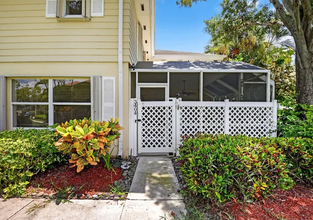 2nd image of 3404 Hayden Ct, Boynton Beach, FL 33436 | MLS# R11111941
