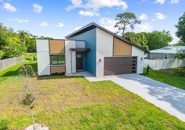 2nd image of 6904 Salerno Rd, Fort Pierce, FL 34951 | MLS# F10515373