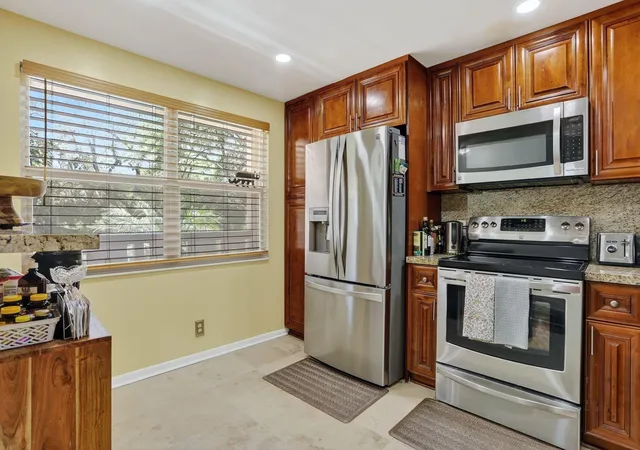 4th image of 2403 Antigua Cir #B2, Coconut Creek, FL 33066 | MLS# F10518498