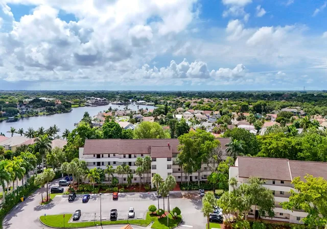 1st image of 12524 Shoreline Dr #101, Wellington, FL 33414 | MLS# R11112790