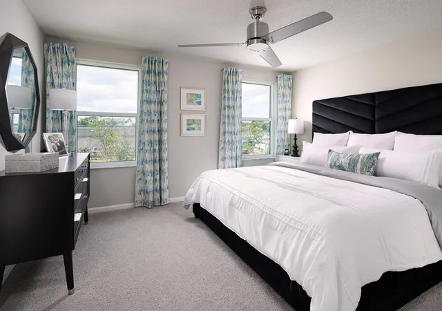 4th image of 565 Salisbury Cir, Fort Pierce, FL 34982 | MLS# R11112878