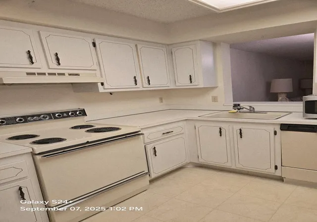 Homes for sale in Delray Beach, FL | 14623 Bonaire Blvd #604, Delray Beach, FL 33446 | MLS# R11112900