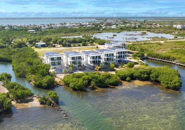 5th image of 231 E Shore Dr #Unit 1, Key West, FL 33040 | MLS# R11113396