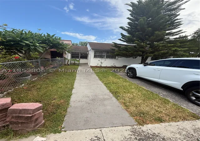 2nd image of 11472 Sw 4th St, Sweetwater, FL 33174 | MLS# A11853805