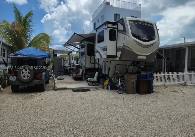 Photo 2 of Land for sale at 325 Calusa St Lot 333, Key Largo, FL 33037 | MLS# A11852213 | Listing updated on 2026-07-29