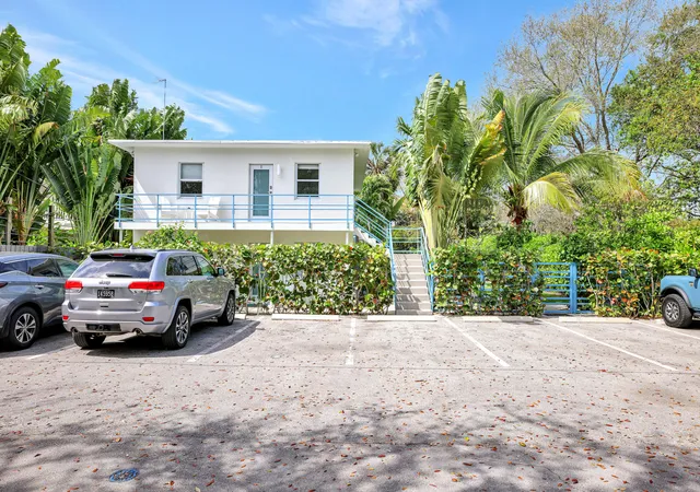 Homes for sale in Fort Lauderdale, FL | 625 Ne 13Th Ave, Fort Lauderdale, FL 33304 | MLS# R11113803