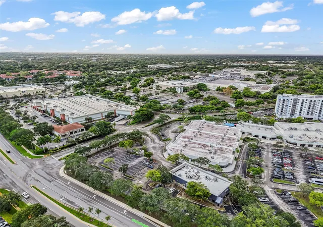 31st image of 875 Riverside Dr #717, Coral Springs, FL 33071 | MLS# F10519328