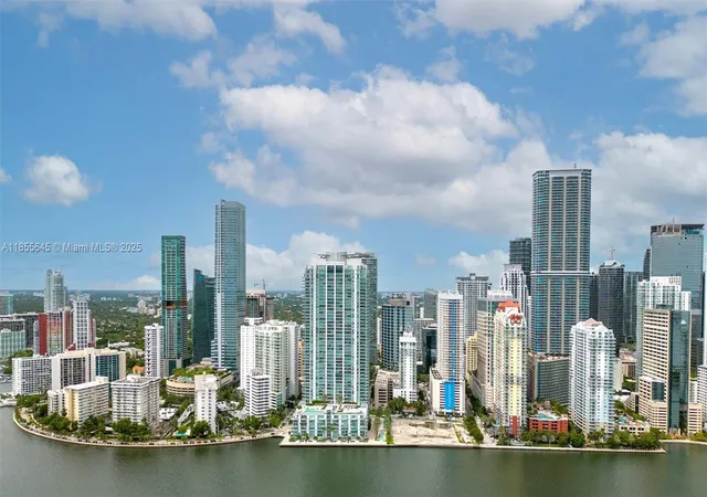 Homes for sale in Miami, FL | 1331 Brickell Bay Dr, Miami, FL 33131 | Houzeo