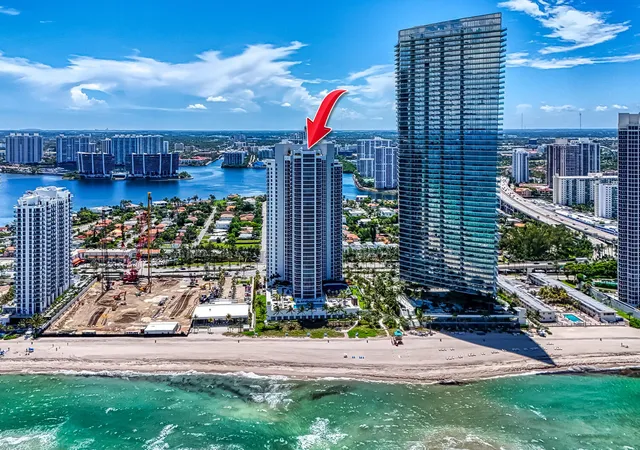 2nd image of 18911 Collins Avenue #506, Sunny Isles Beach, FL 33160 | MLS# R11114372