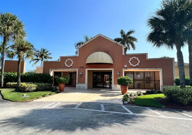 Homes for sale in North Lauderdale, FL | 5200 Nw 31St Ave, North Lauderdale, FL 33309