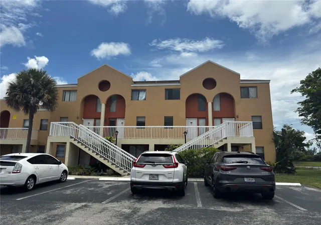 Homes for sale in North Lauderdale, FL | 5200 Nw 31St Ave, North Lauderdale, FL 33309