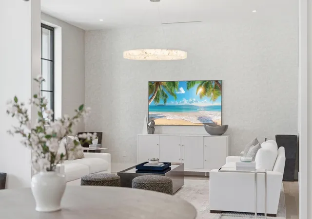 4th image of 210 Cortez Rd, West Palm Beach, FL 33405 | MLS# R11115399