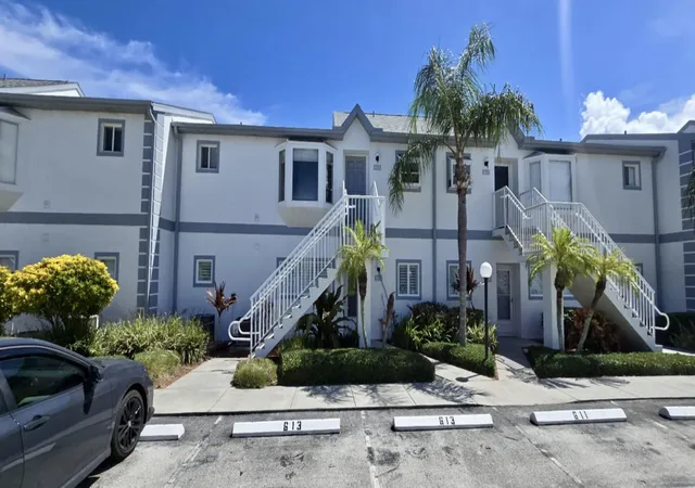 2nd image of 615 Ocean Park Ln, Cape Canaveral, FL 32920