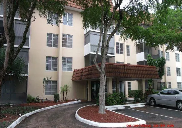 16th image of 4158 Inverrary Dr #404, Lauderhill, FL 33319 | MLS# F10520539