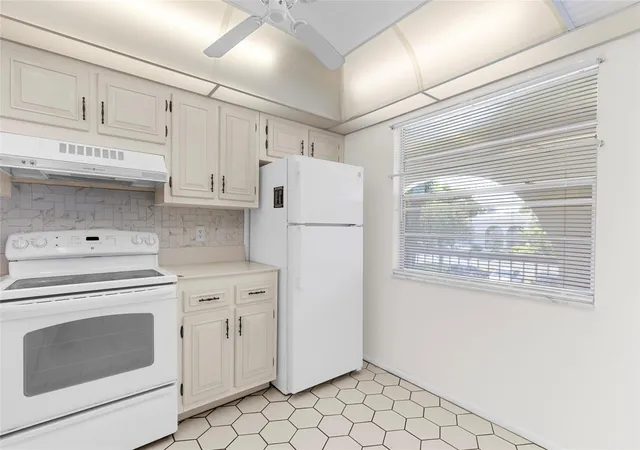 5th image of 2701 Nassau Bnd #D2, Coconut Creek, FL 33066 | MLS# F10521349