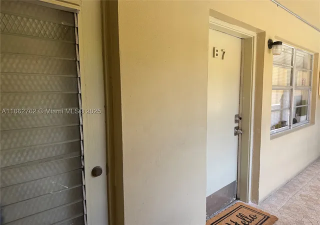 Homes for sale in North Miami Beach, FL | 1851 Ne 168th St #B7, North Miami Beach, FL 33162 | MLS# A11862762